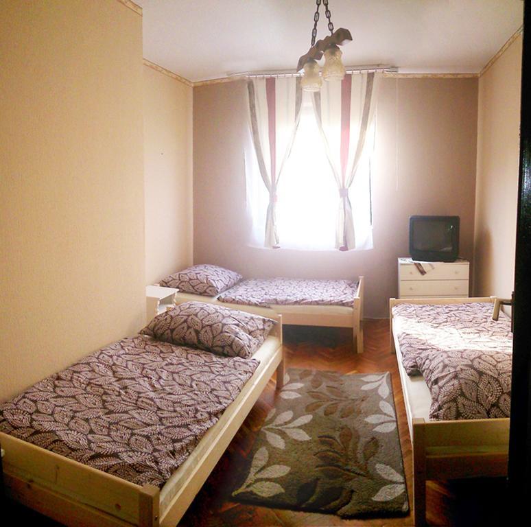 Orchidea Apartman ตาตา ห้อง รูปภาพ